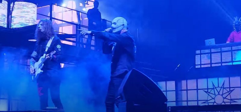 'Everybody back up': Slipknot stop show mid-gig to get fan medical help  