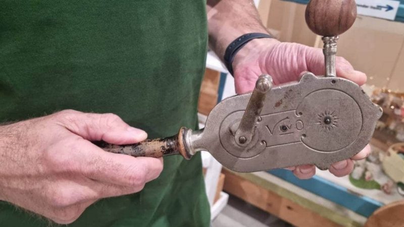 Experts have wild ideas about a Victorian era vibrator that was handed into Nelson charity shop