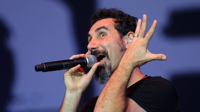 Someone isolated Serj Tankian's iconic 'Chop Suey' vocals and they're insane 