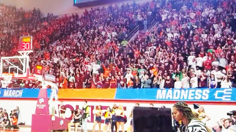 College basketball banned Metallica’s ‘Enter Sandman’, so fans belted it out acapella at a game