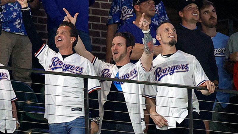 Watch: Creed show up to Playoff Baseball Game and sing ‘Higher’ with fans 