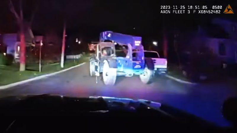 American bloke crashes into FedEx truck after receiving oral sex while driving
