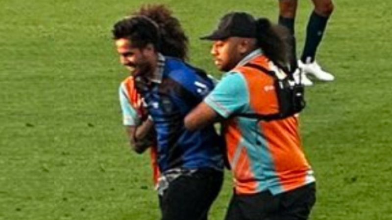 Pitch invader with new Auckland FC jersey at Wellington Phoenix game sparks conspiracy theory