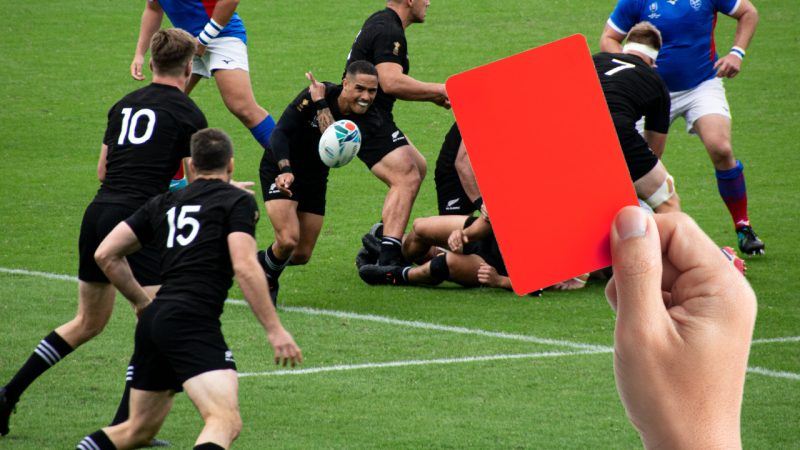 Warriors captain gutted with 'really annoying' pitch invaders during Napier game vs Broncos